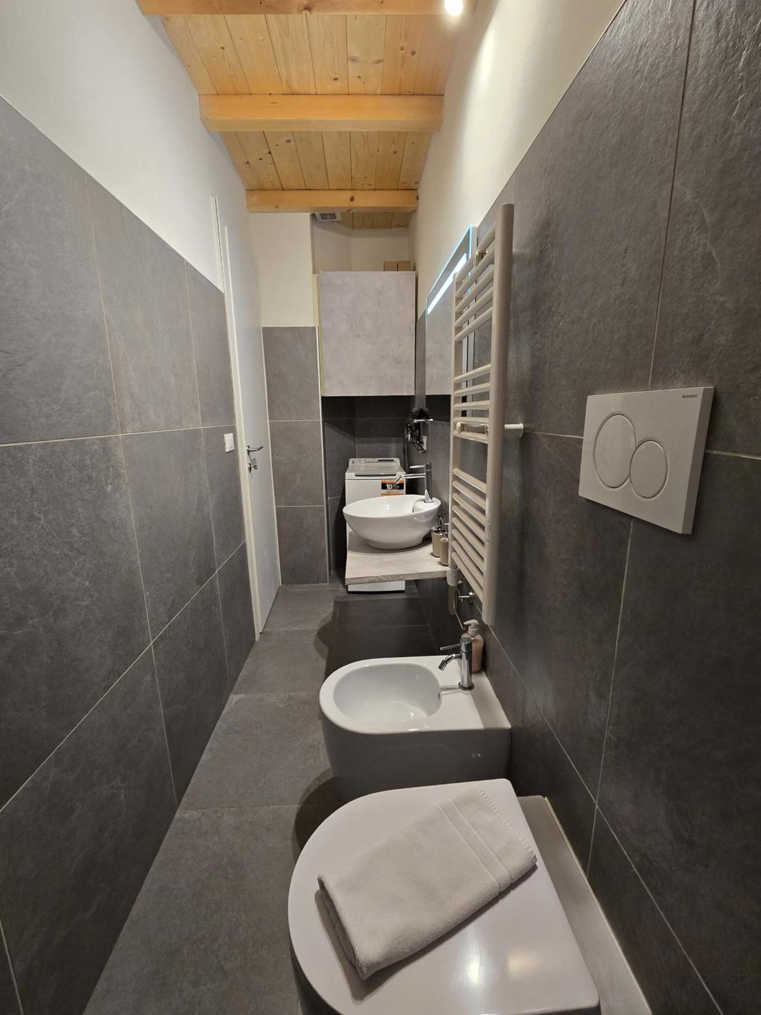 La Ca' Pezzana Affittaly Apartments Bolonya Dış mekan fotoğraf